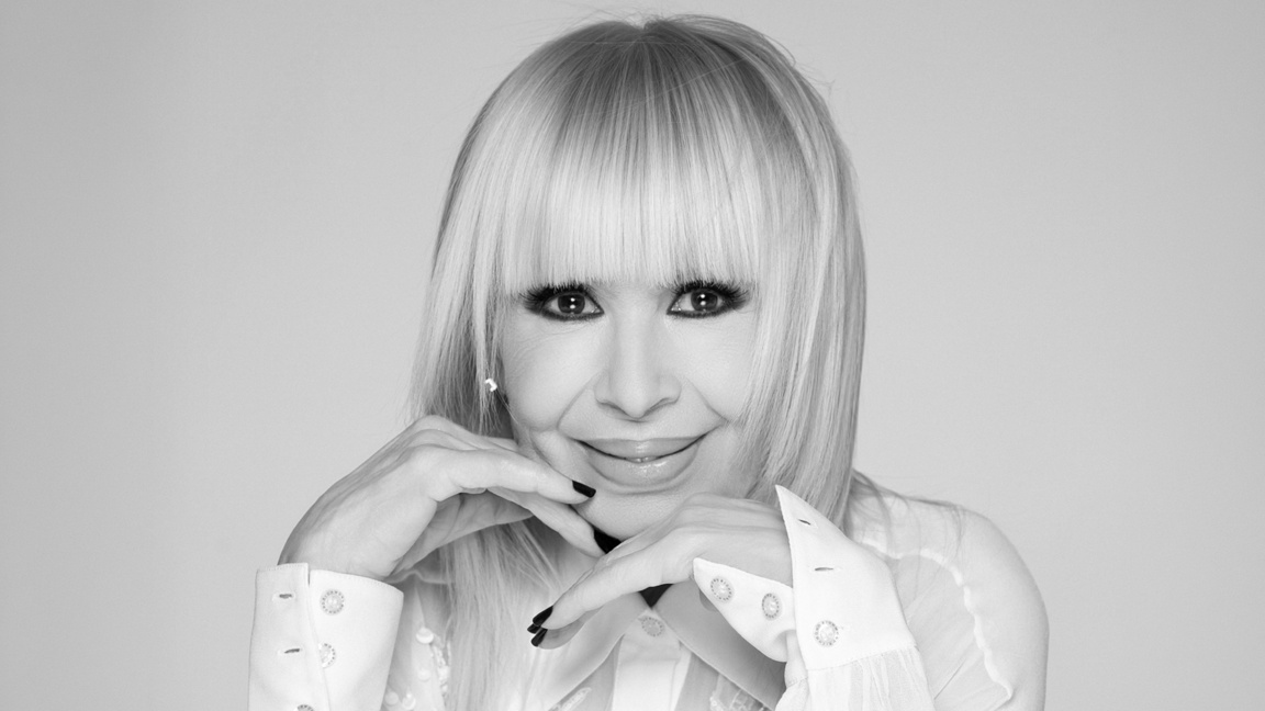 “Zemër e thyer” hap takimet e Lili Ivanovës me publikun në turneun e saj të ri