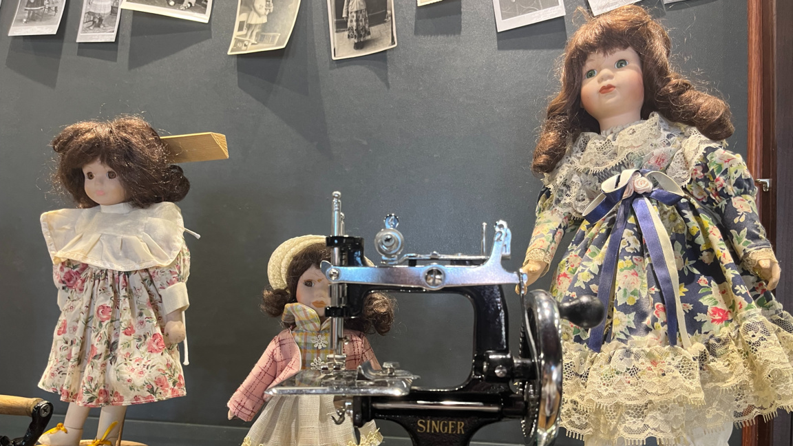 От ашици до Барби: изложба разказва за детските игри