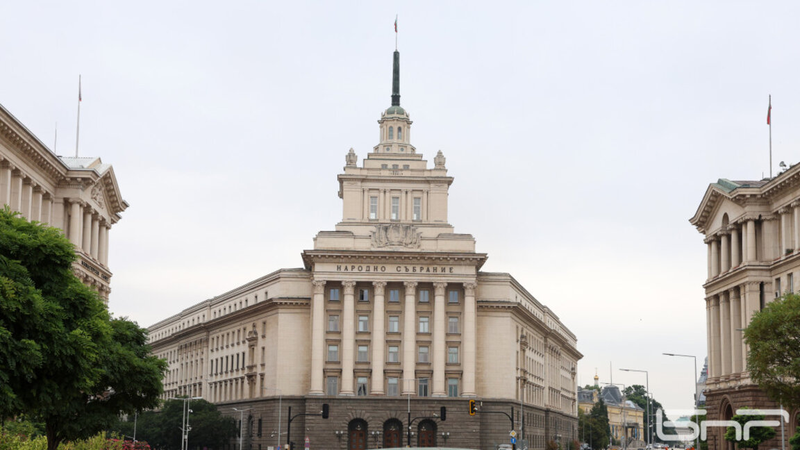 В НС: Повторното обсъждане на закона, разширяващ правомощията на особения управител на "Лукойл"