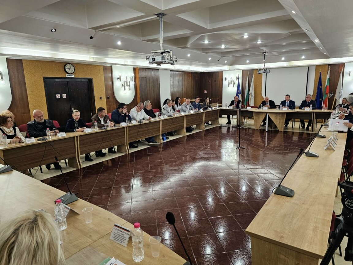 Русе и Гюргево обсъдиха общи действия срещу изграждане на инсинератор за медицински отпадъци