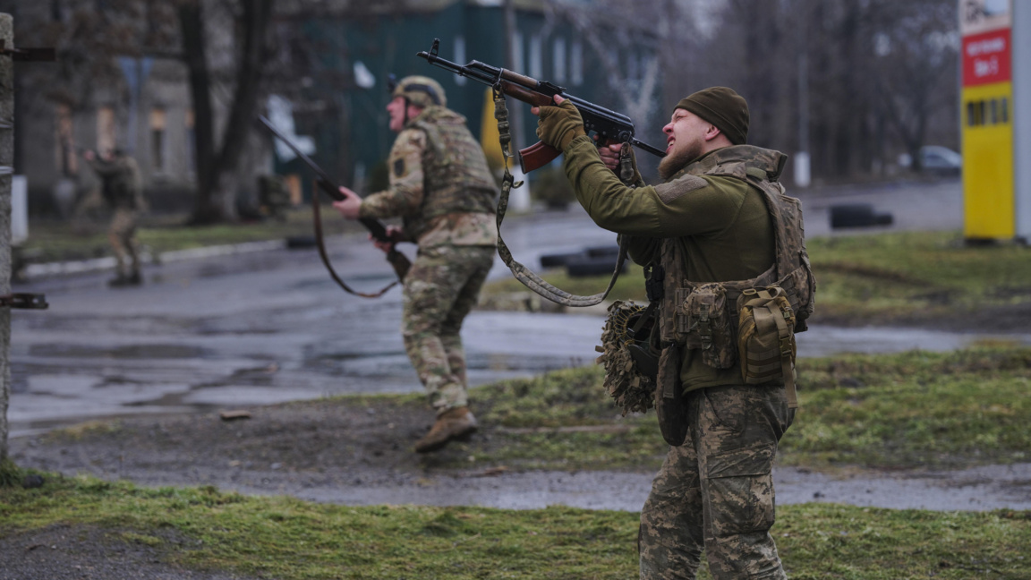 Бойци от украинската армия в Донецка област на Украйна, 25 февруари 2026 г.