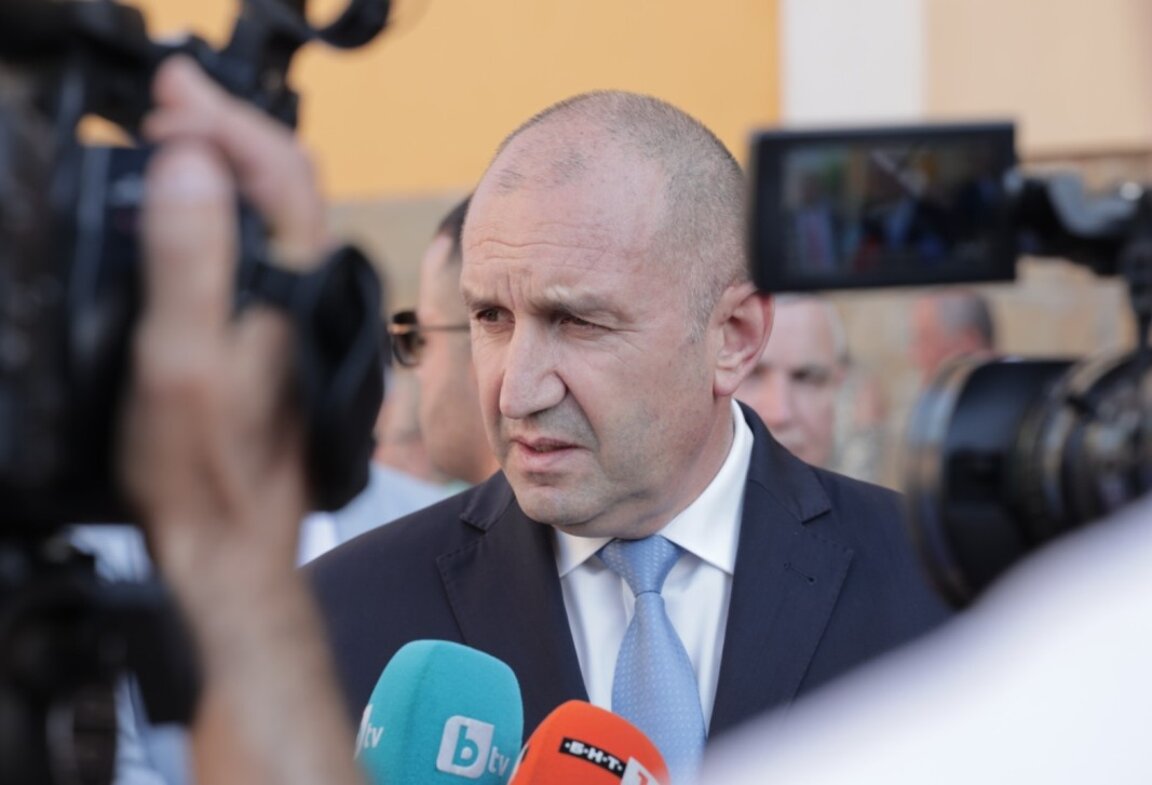 Румен Радев