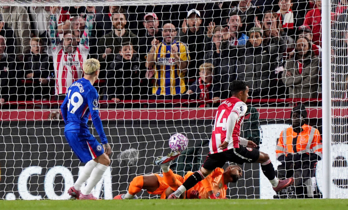 Челси се препъна срещу Брентфорд