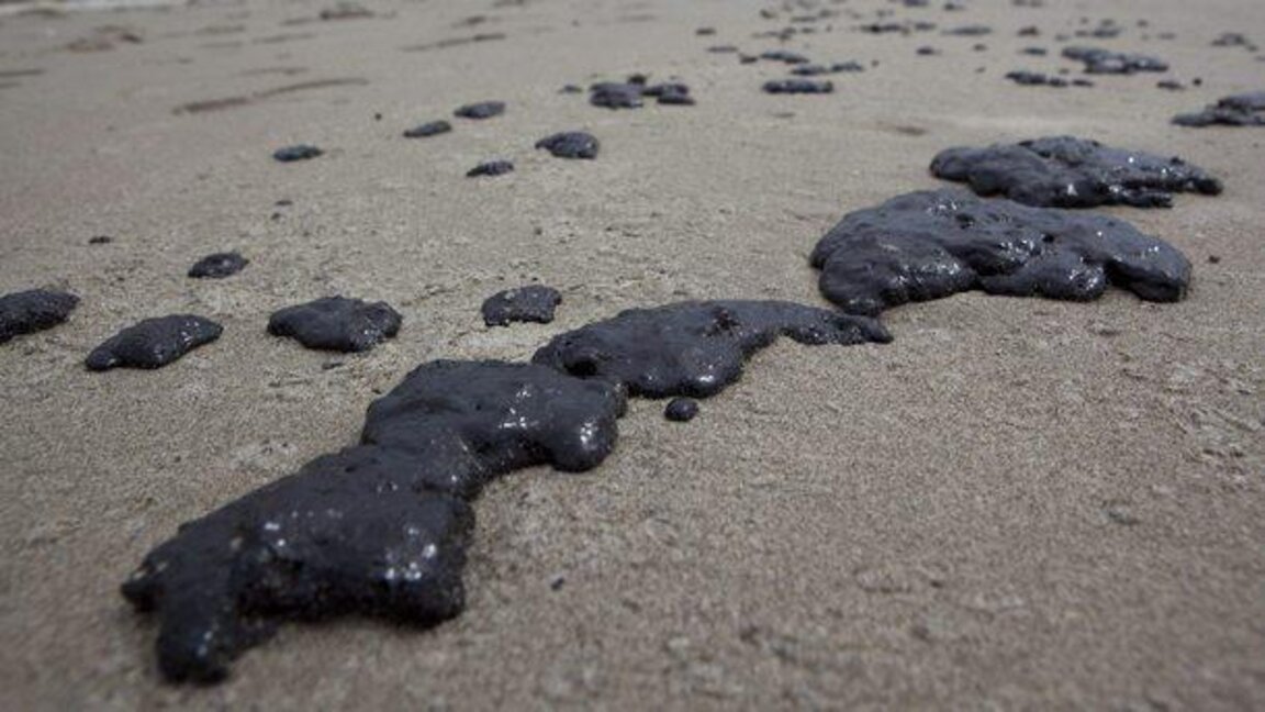 No hay amenaza para la costa búlgara por el derrame de petróleo ruso cerca de Kerch