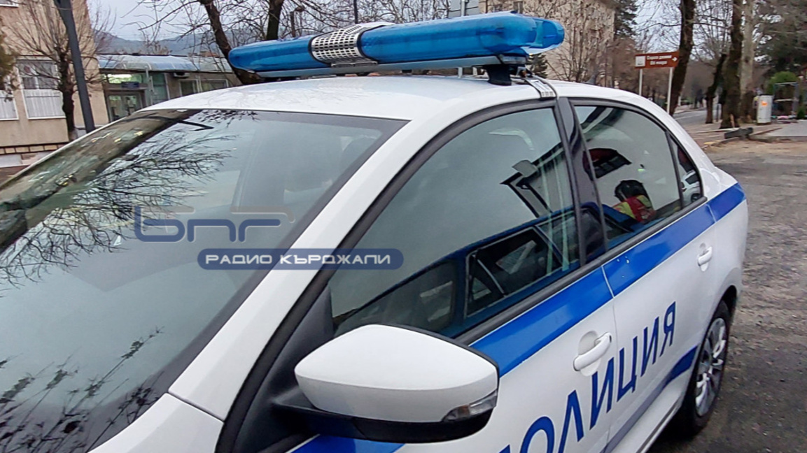 Задържаха кърджалиец, ограбил жена в жилището й