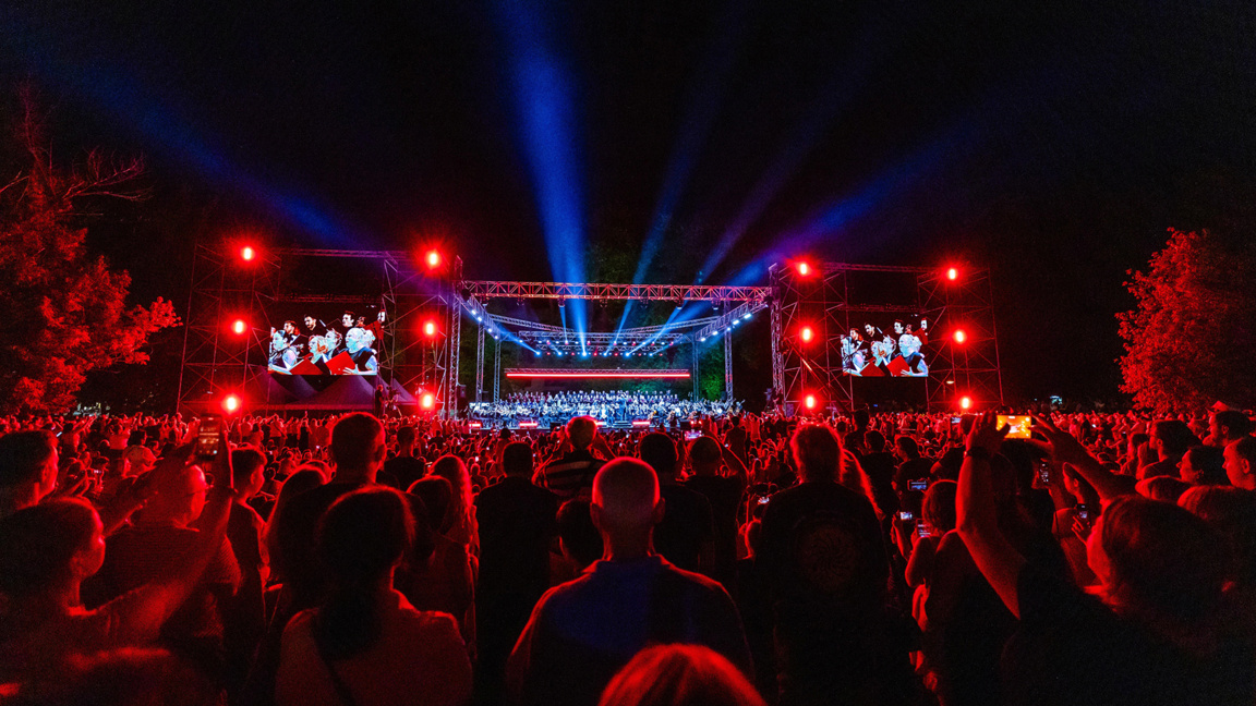 Plus de 20 000 personnes à un concert à participation bulgare à Skopje