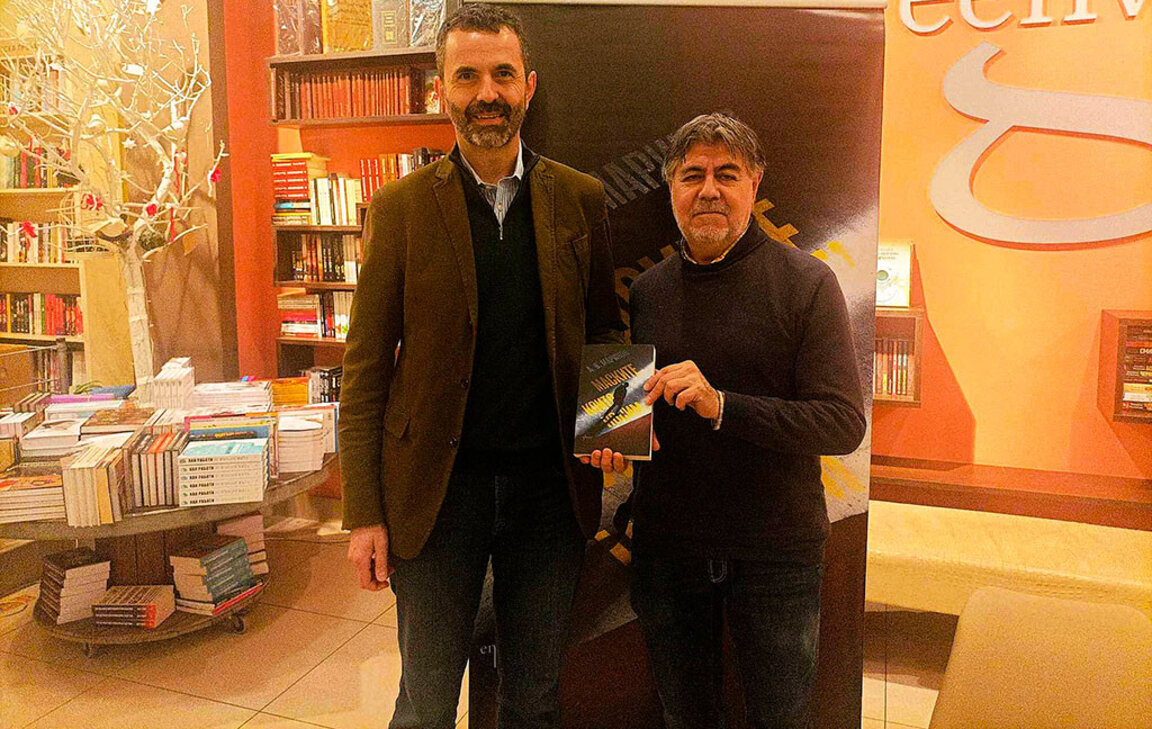 Л. В. Маринов (вляво) и Велин Манов