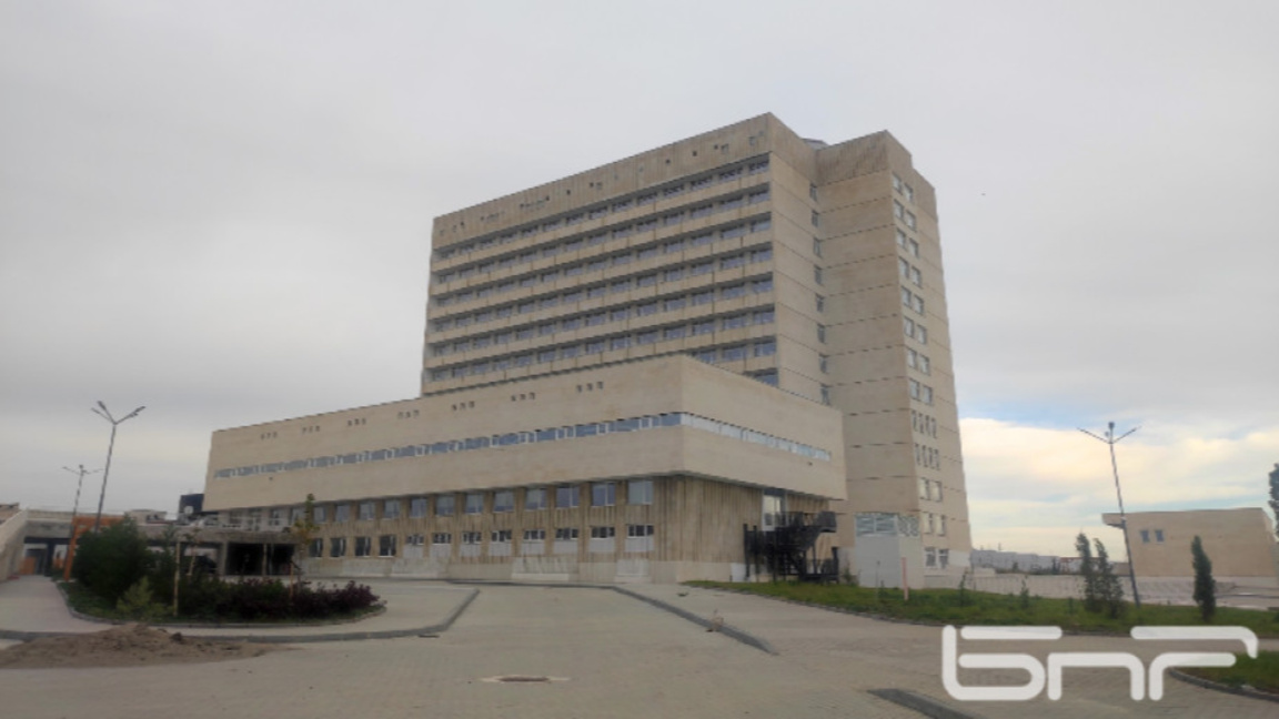 Здравното министерство проверява договорите за строежа на ямболската болница