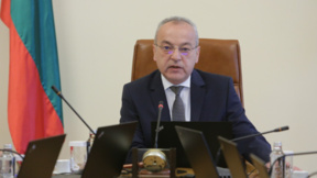 Донев: Тази година няма да има съкращения в държавната администрация