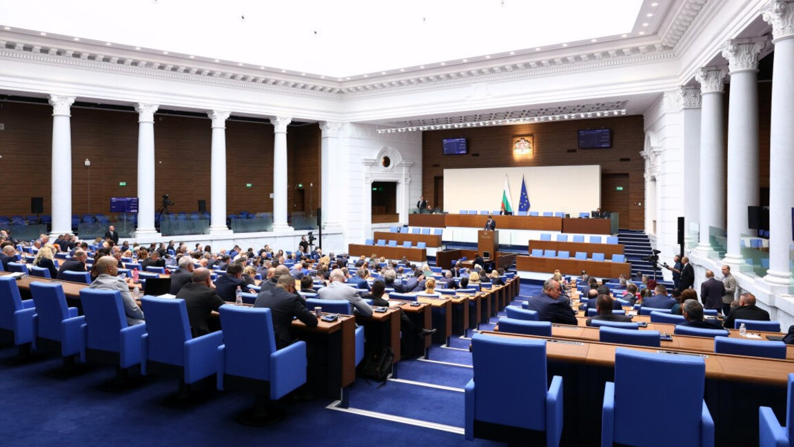 Депутатите разглеждат промени в Закона за движение по пътищата