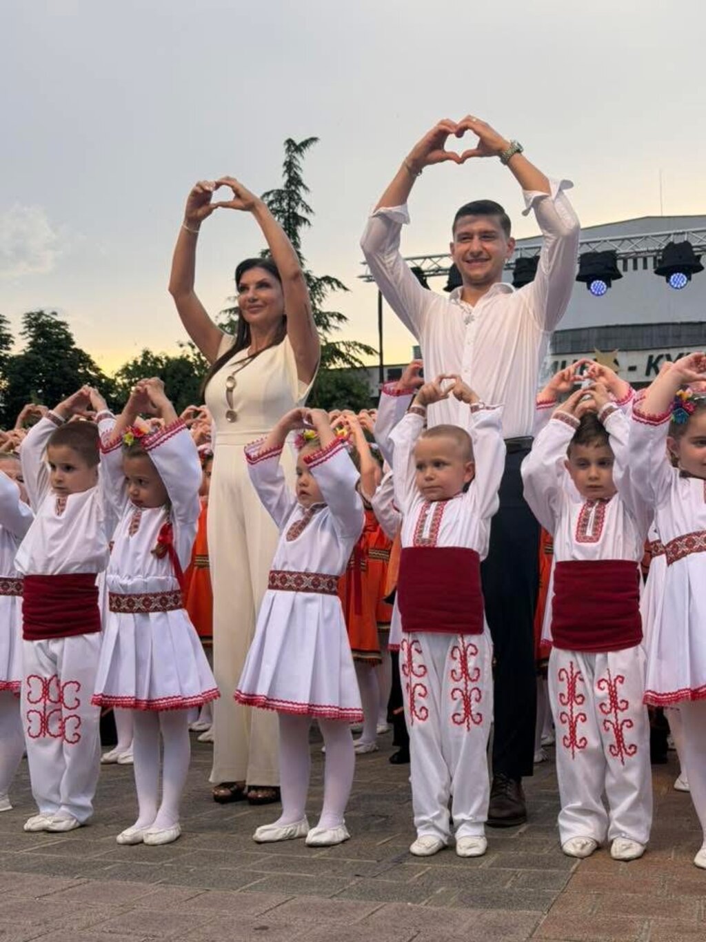 Танцов състав „Чудесия“