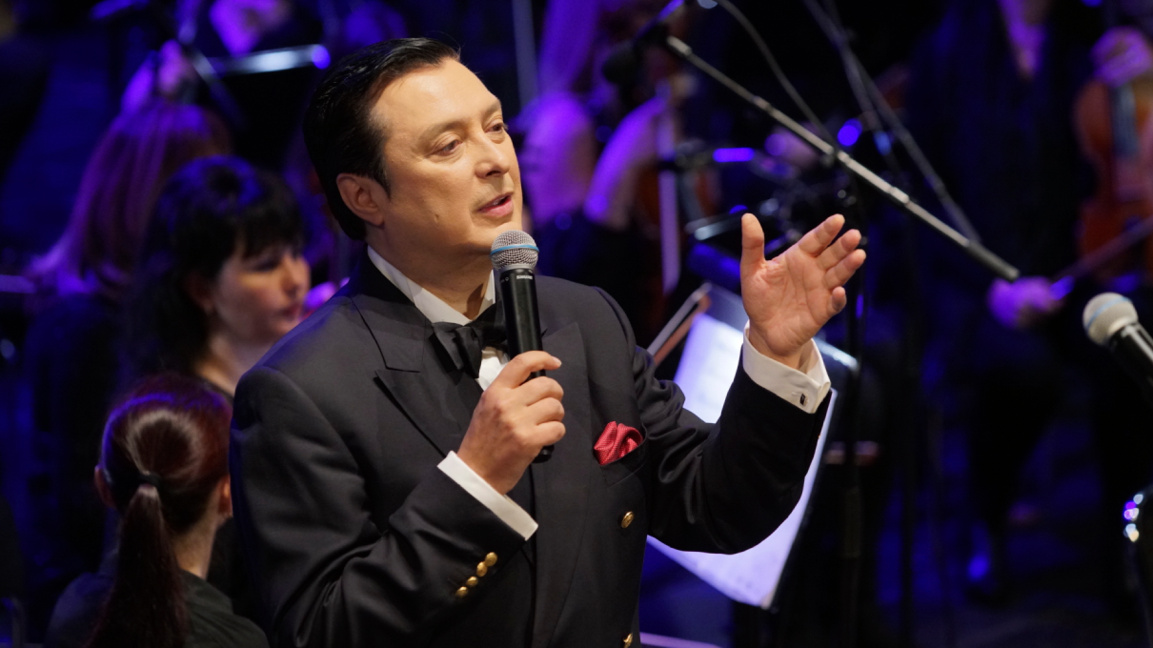 Jazz and pop singer Vasil Petrov