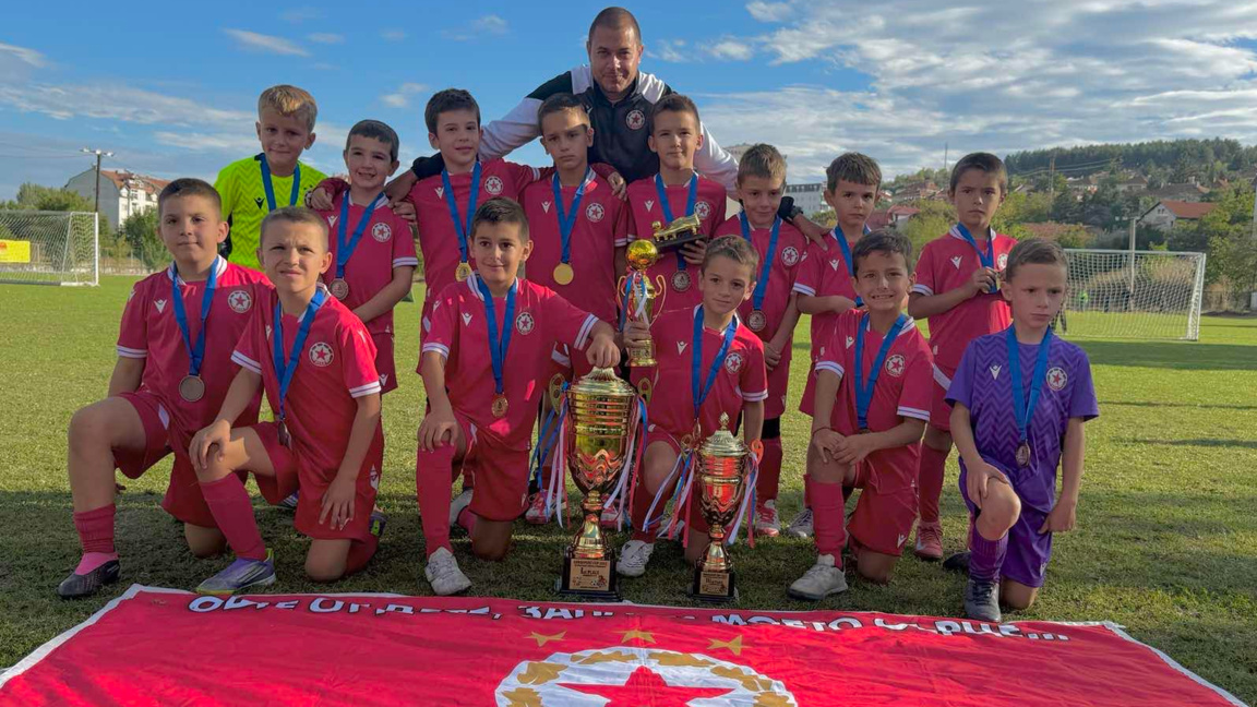 Три седмици, три турнира – много победи и купа за Академия ЦСКА набор 2018