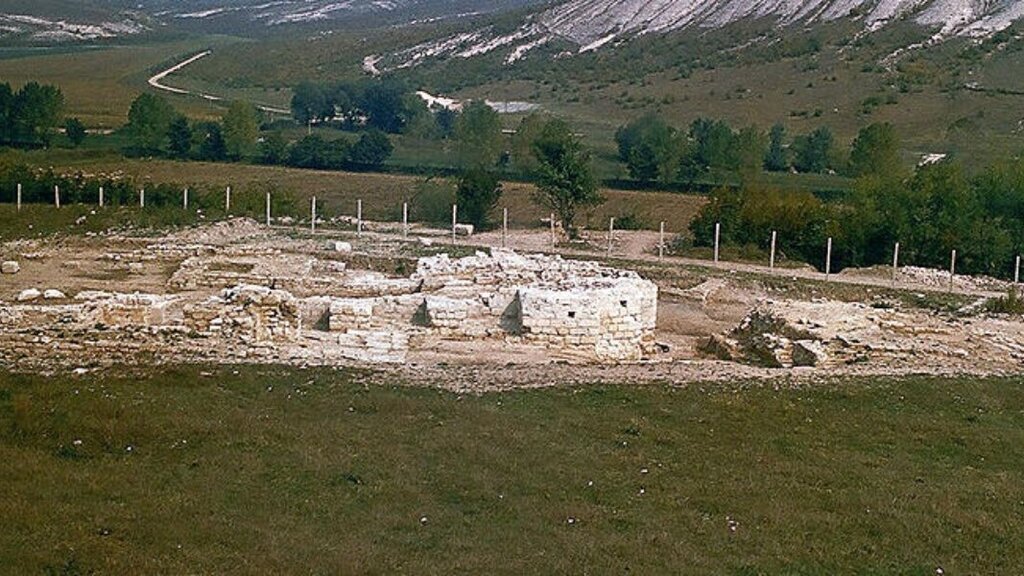Historische Stätte Kloster Rawna, Prowadia