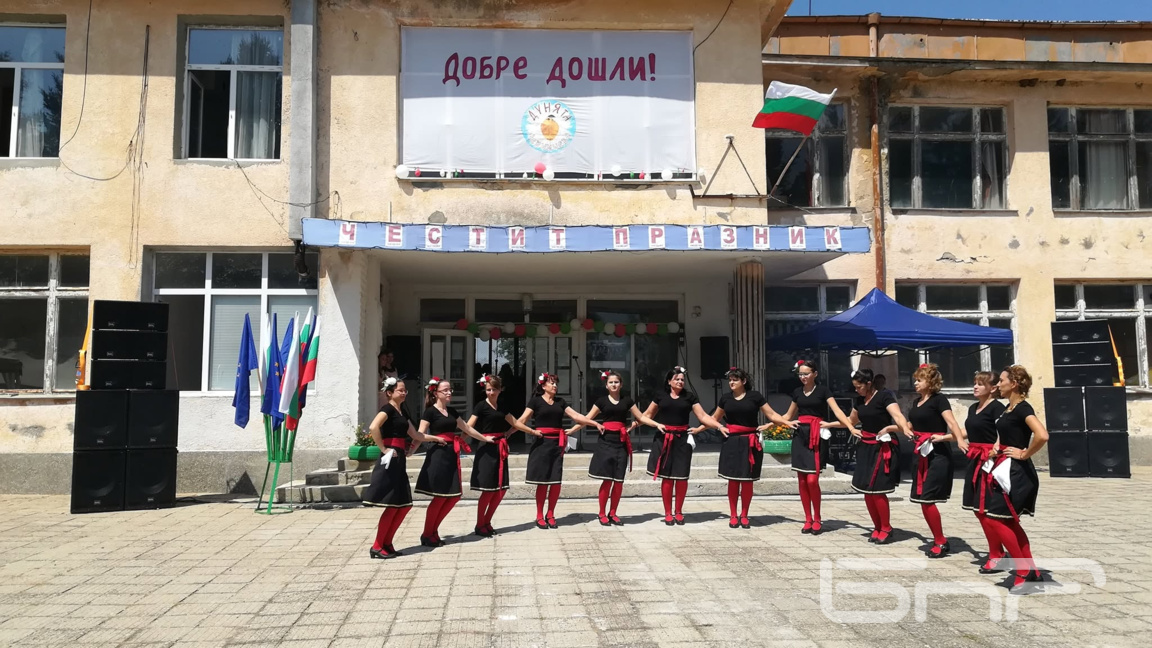 Черничево посреща гости от страната и чужбина за традиционния си събор