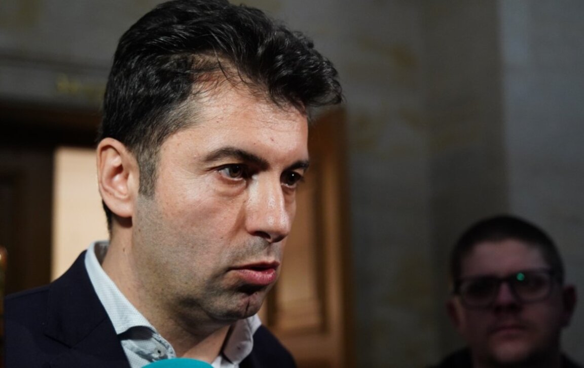 ПП-ДБ поканиха ГЕРБ в парламента за старт на преговорите за управление след ротацията