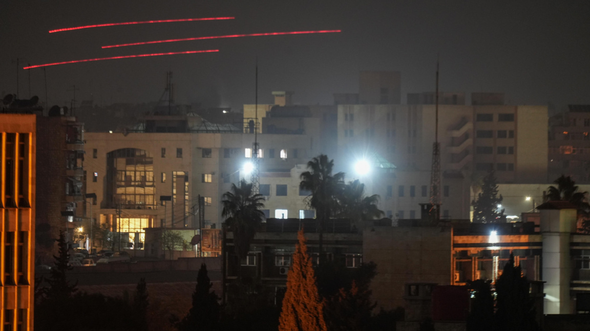 По-рано сблъсъци имаше кюрдските сили и правителствените части в Алепо, Сирия