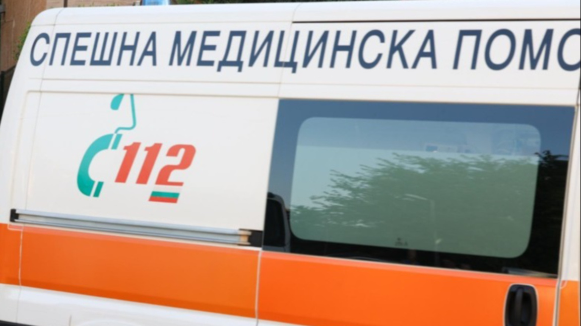Спешна медицинска помощ линейка