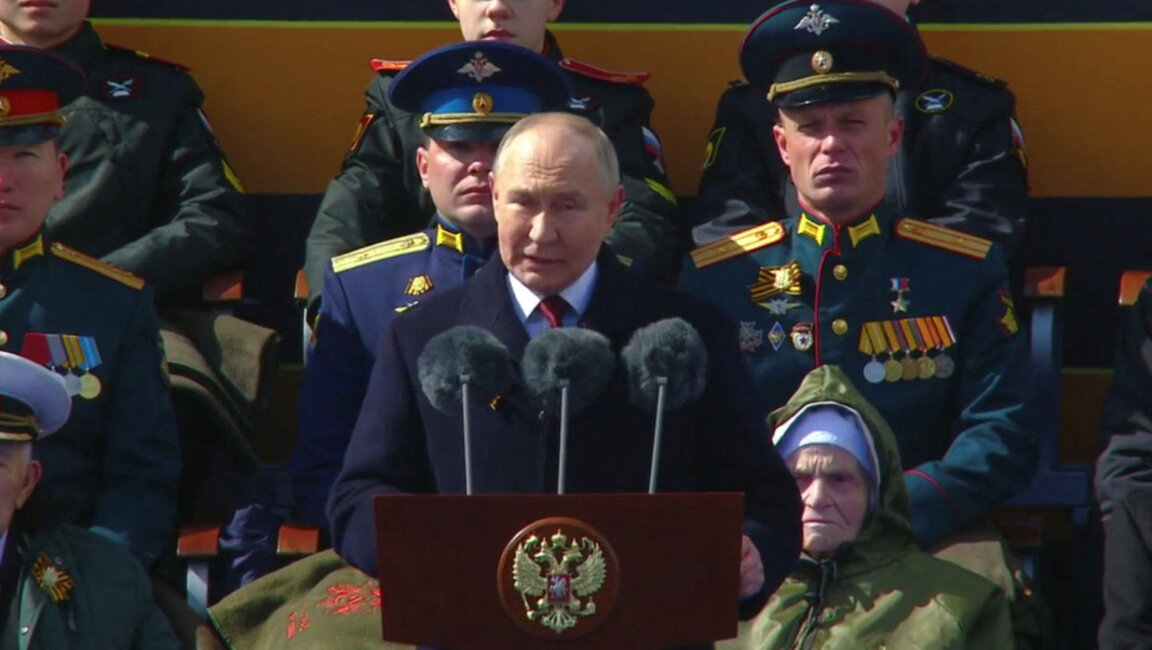 Владимир Путин на Червения площад в Москва, 9 май 2024 г.