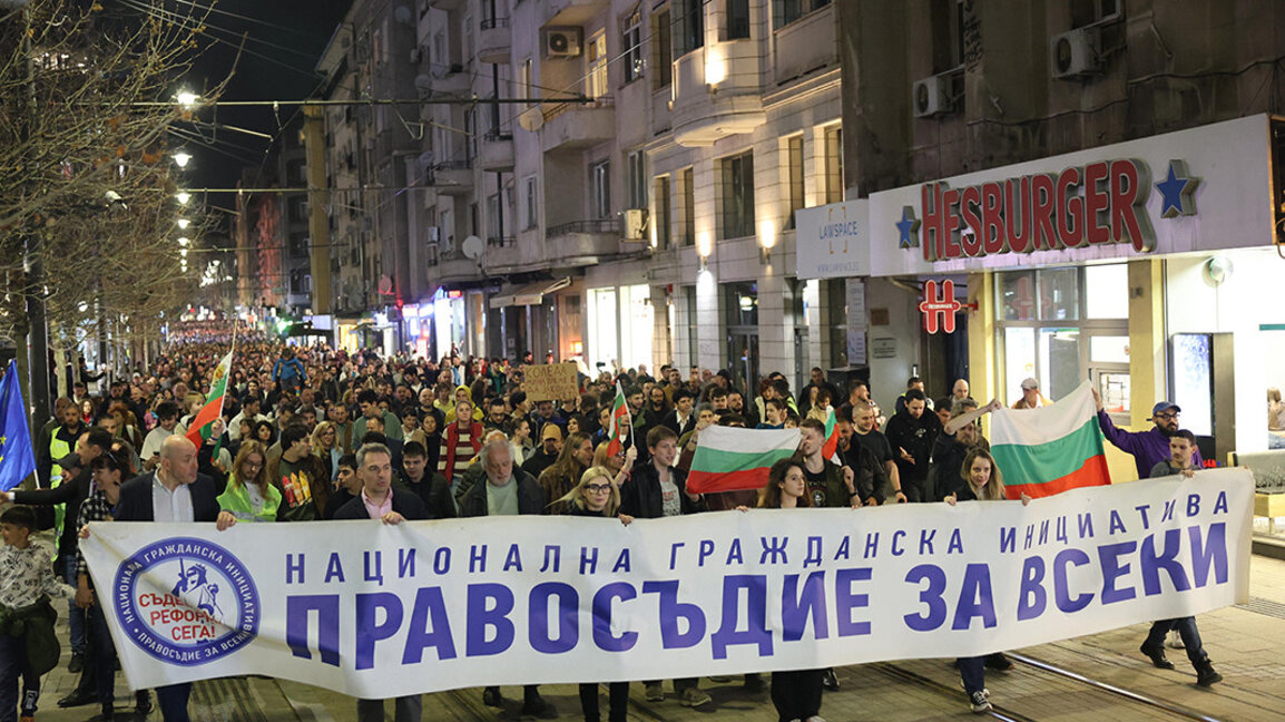 Qindra qytetarë u shpallën për shtet ligjor dhe zgjedhje të ndershme
