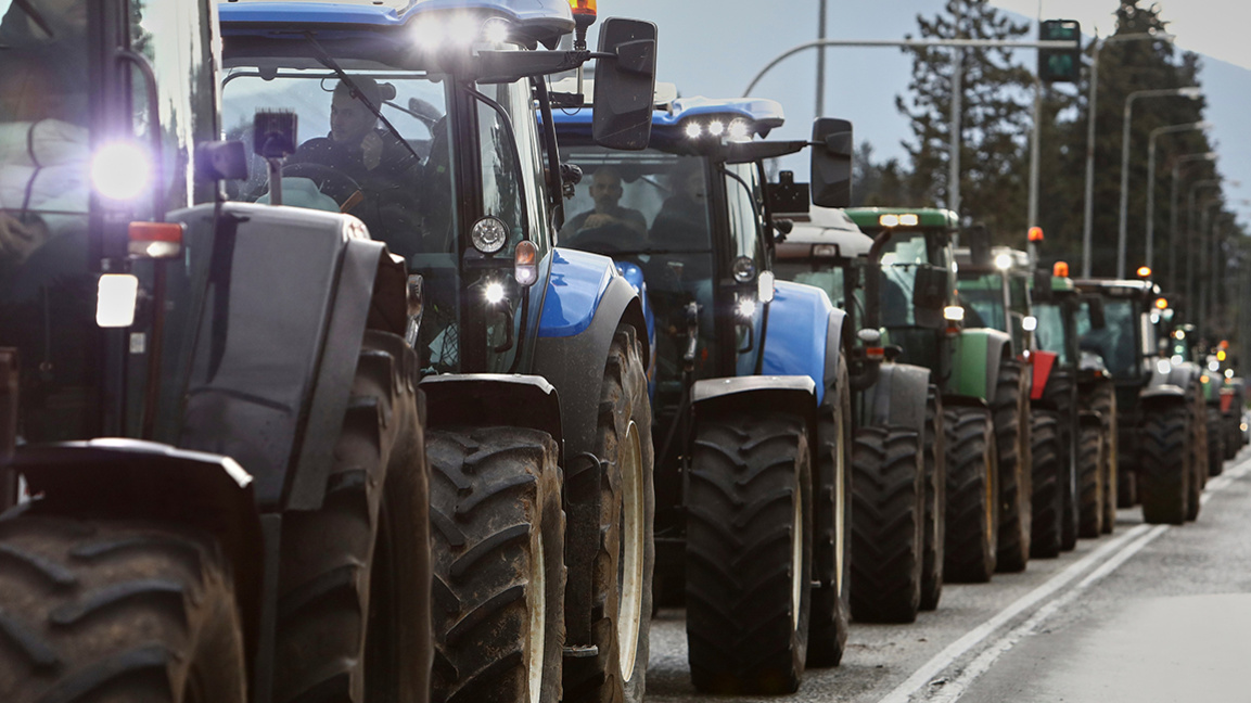 Гръцките фермери възнамеряват да блокират всички гранични пунктове