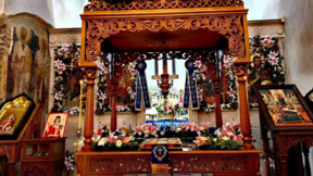 „Летният Великден“ събира вярващи около плащаницата на Богородица