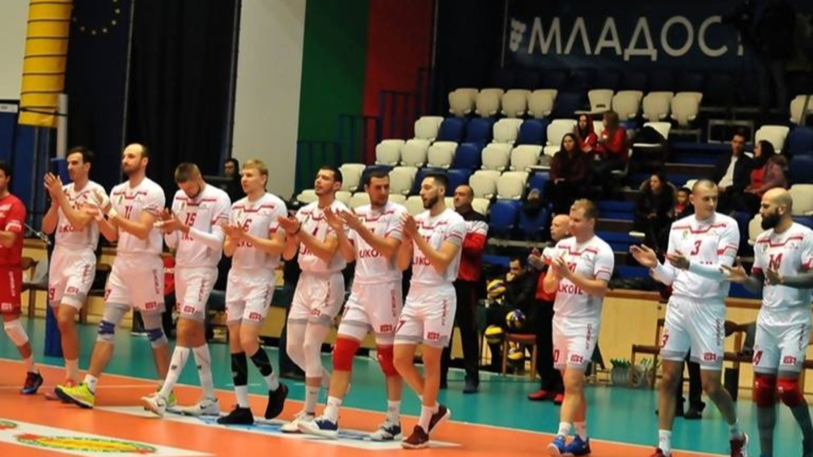 Носителят на купата Нефтохимик 2010 продължава