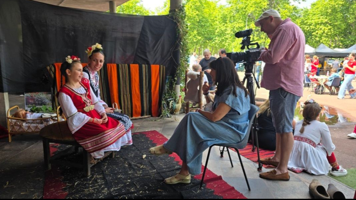 Le rythme et l’énergie du folklore bulga...