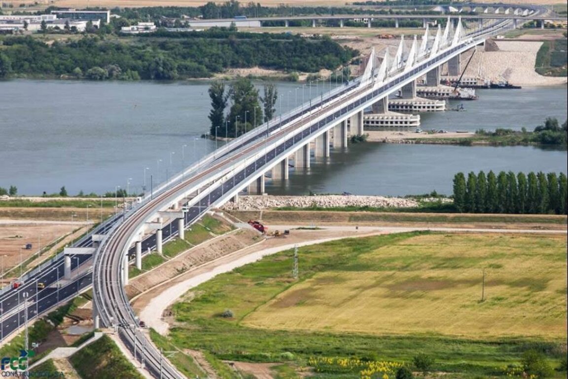 MEP delegation visits Danube Bridge 2