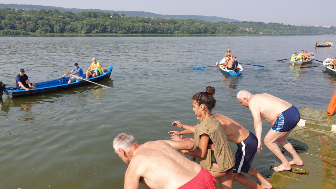 Traditional mass swim across the Danube River to take place for the 68th time