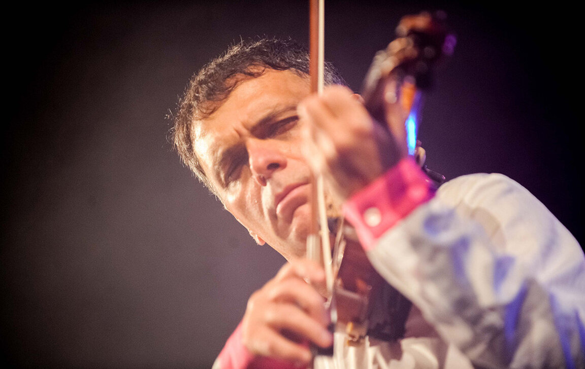 Un quinteto internacional  tocará con Vasko Vasilev con motivo del 24 de mayo en la Torre Eiffel