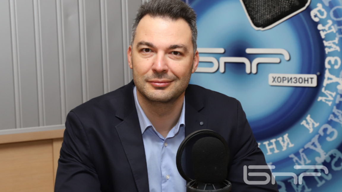 Адв. Емил Георгиев