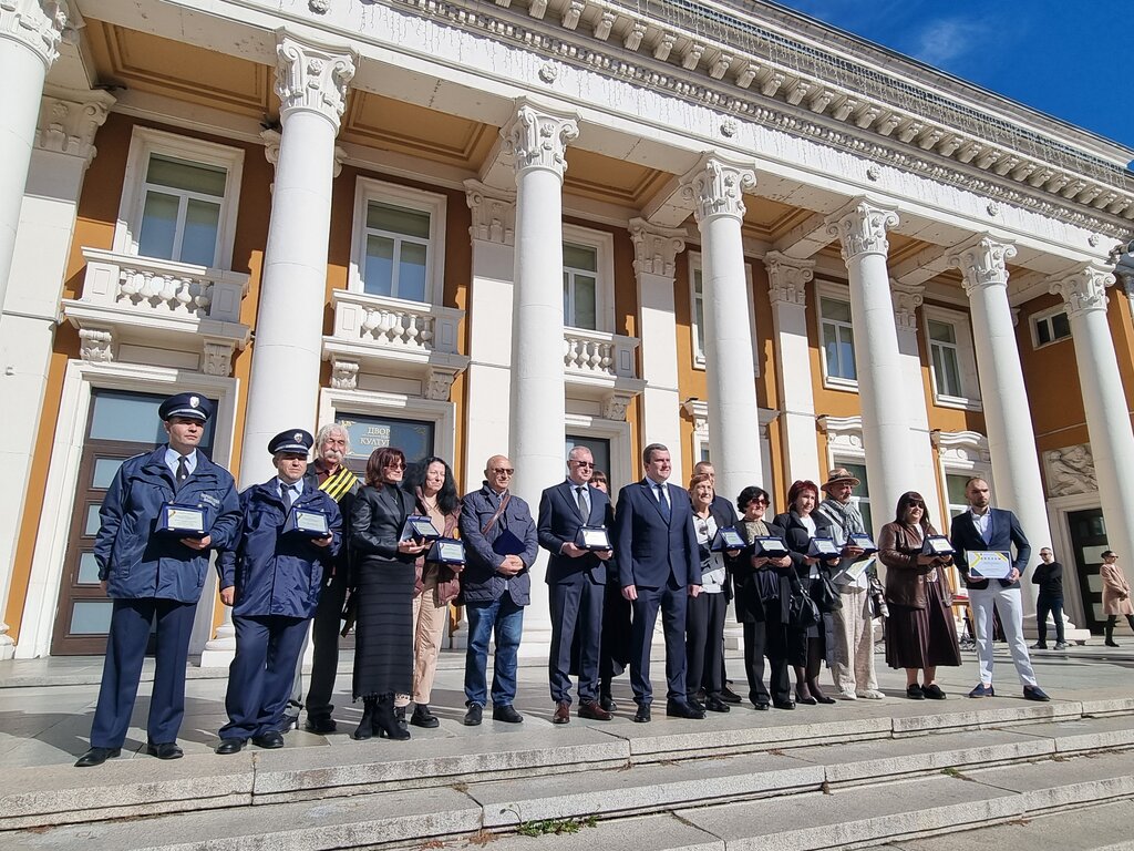 Годишни награди за принос в развитието на Перник