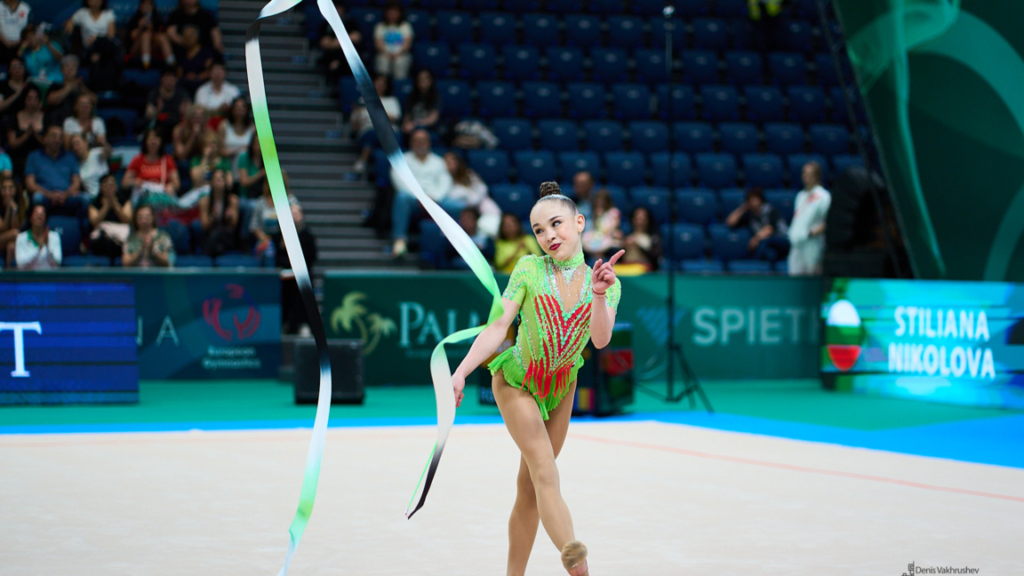 Стилияна Николова