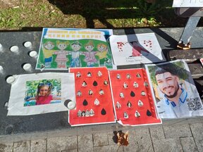 Двама участници в протеста срещу войната по пътищата във Варна