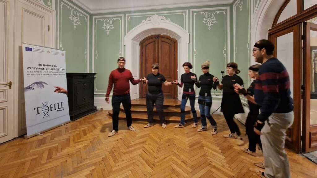 Des ethnographes enregistrent des danses folkloriques bulgares en 3D