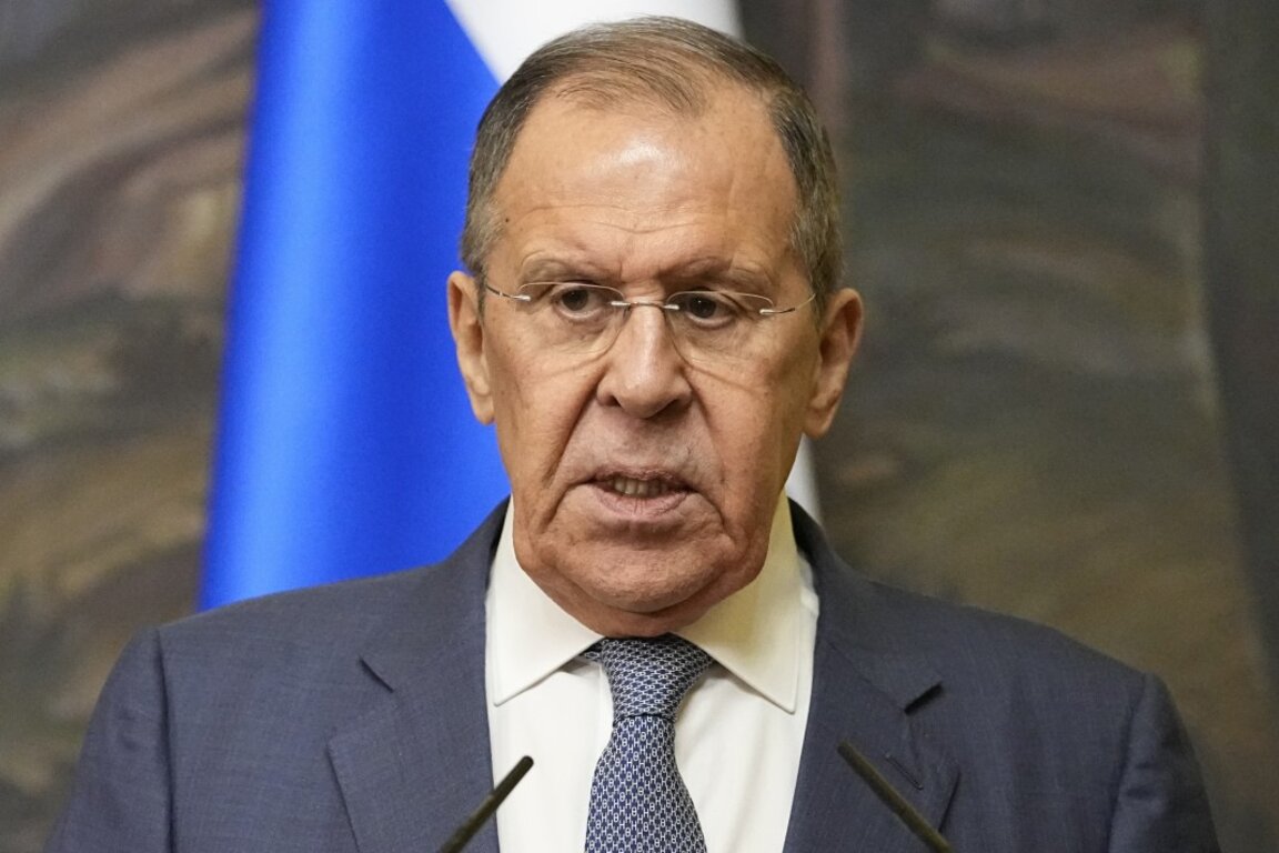 La Bulgarie a autorisé l'avion de Sergueï Lavrov à survoler son espace aérien...