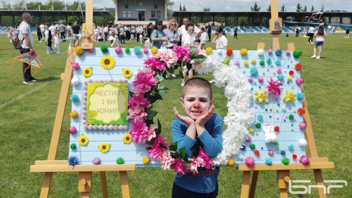 Фестивал на хвърчилата на 1 юни в Момчилград