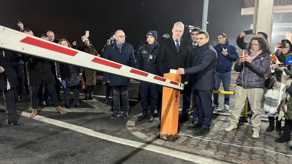 Bulgaria și România au aderat pe deplin la spațiul Schengen