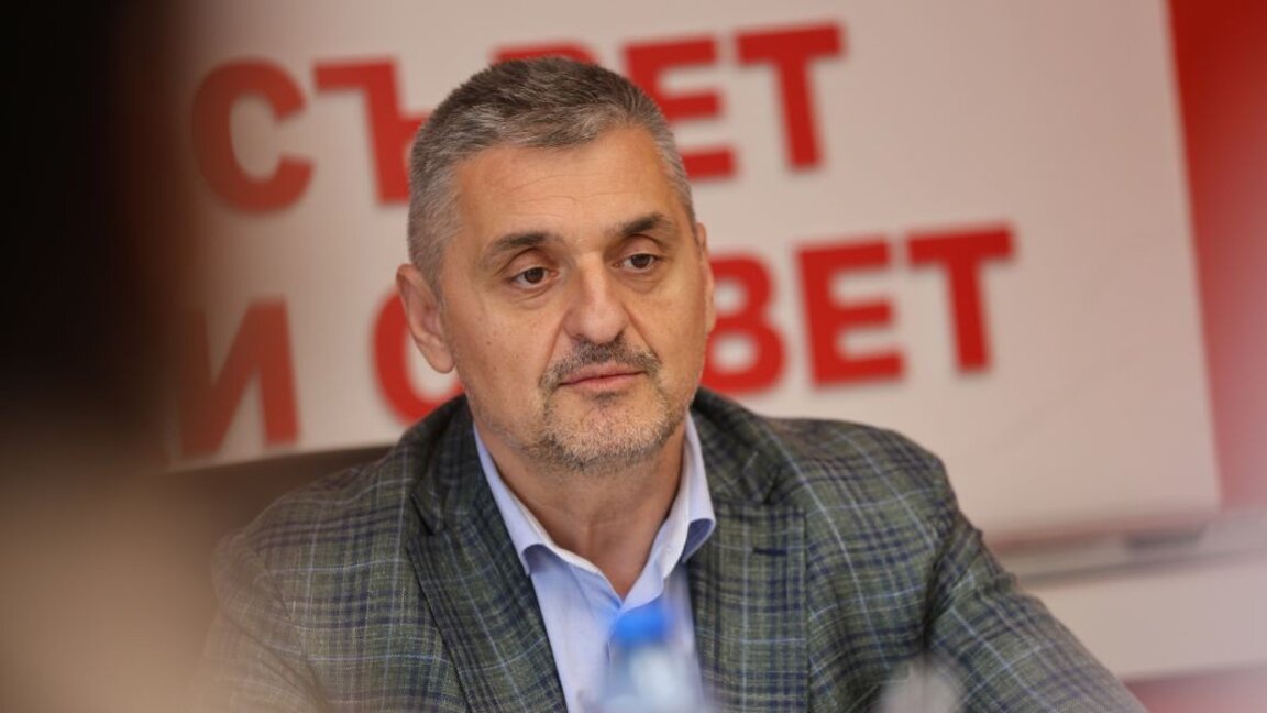 Кирилл Добрев