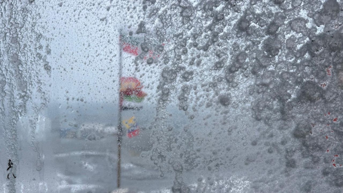 Furtună puternică blochează baza și nava de cercetare bulgare în Antarctica