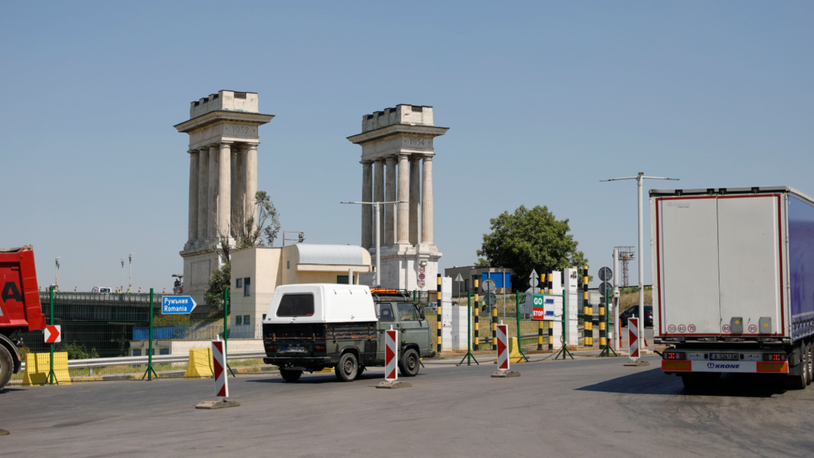 Traffic flows smoothly at Bulgaria's border crossings
