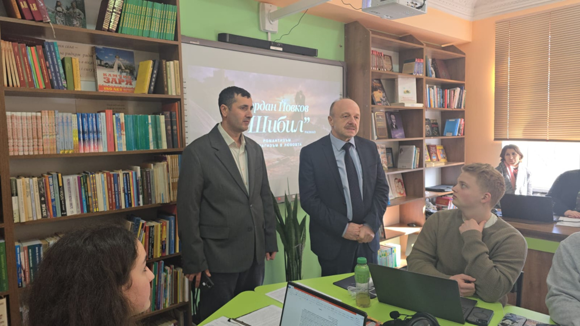 В украинском Камчике открыли кабинет для изучения болгарского языка