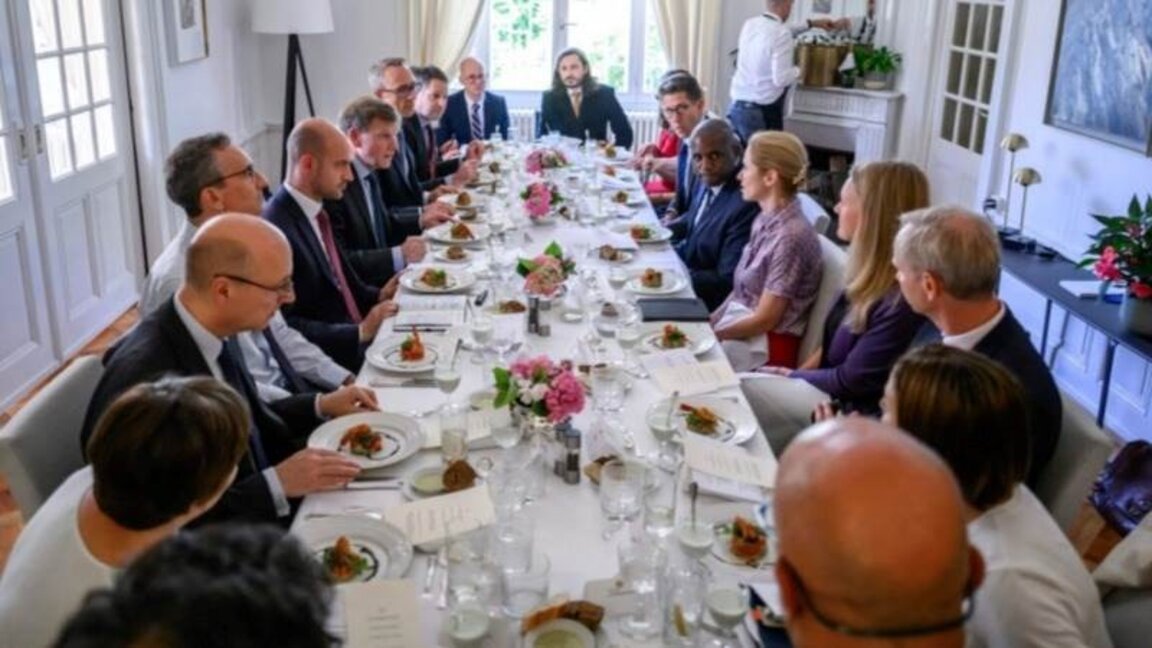 Европейските външни министри призоваха Иран да преговаря със САЩ за ядрената си програма