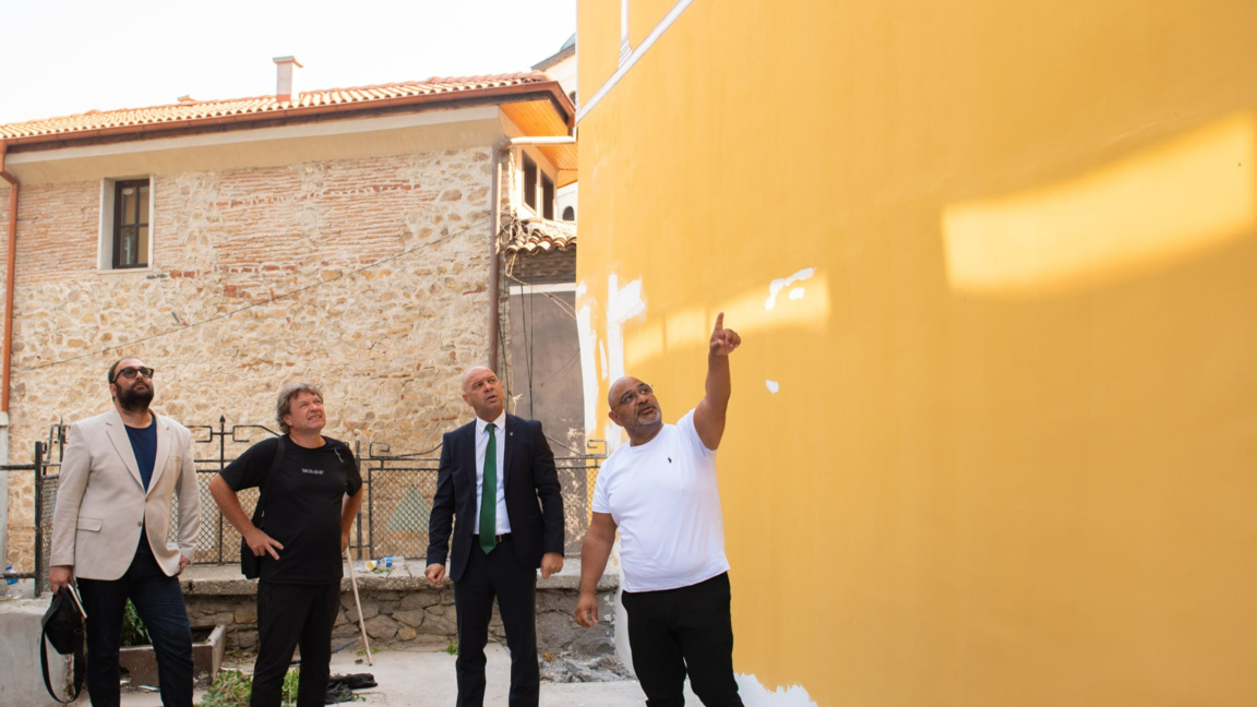 Реставрацията на Жълтото училище е на финалната права
