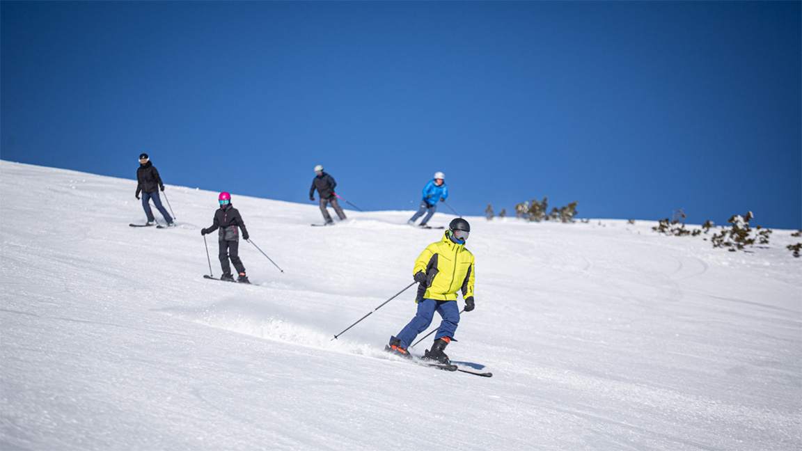 Borovets ve Pamporovo’da kayak sezonu uzatıldı