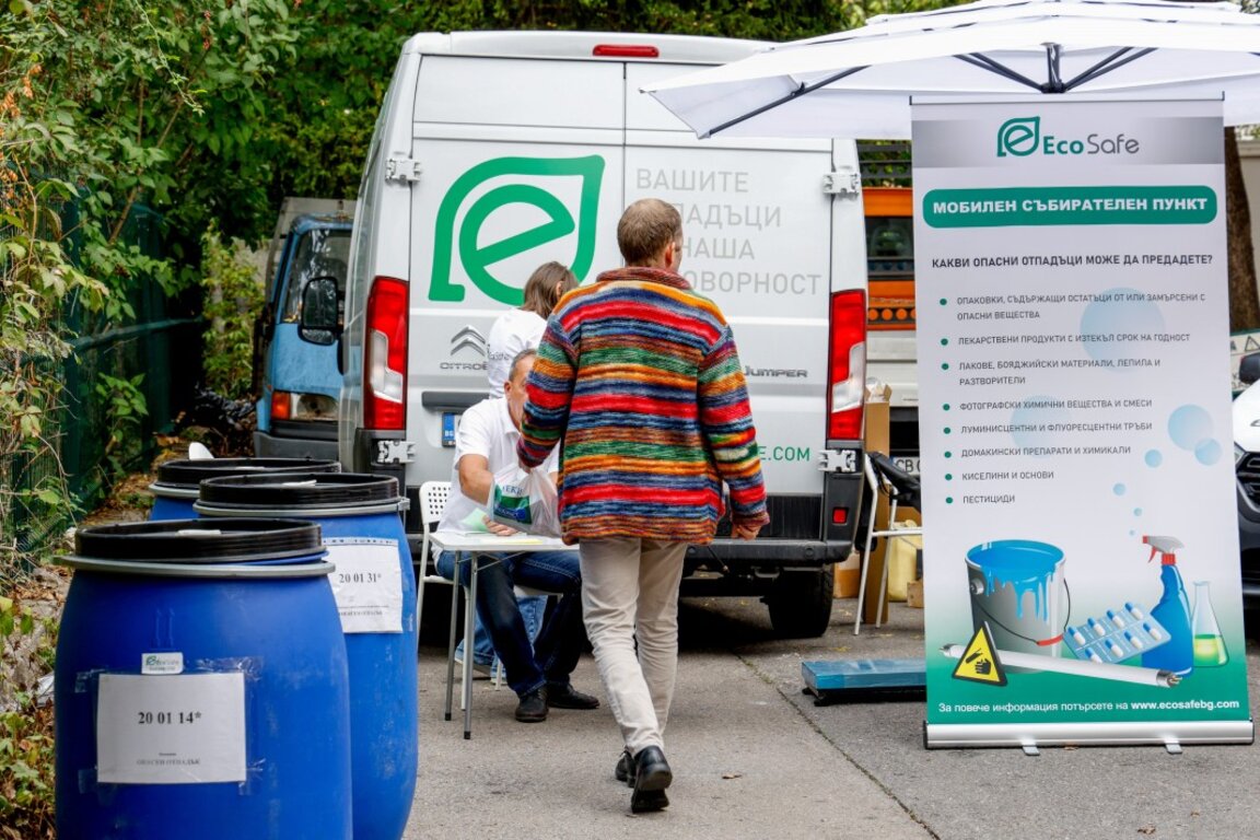 В район "Надежда" разкриват мобилен пункт за събиране на опасни отпадъци