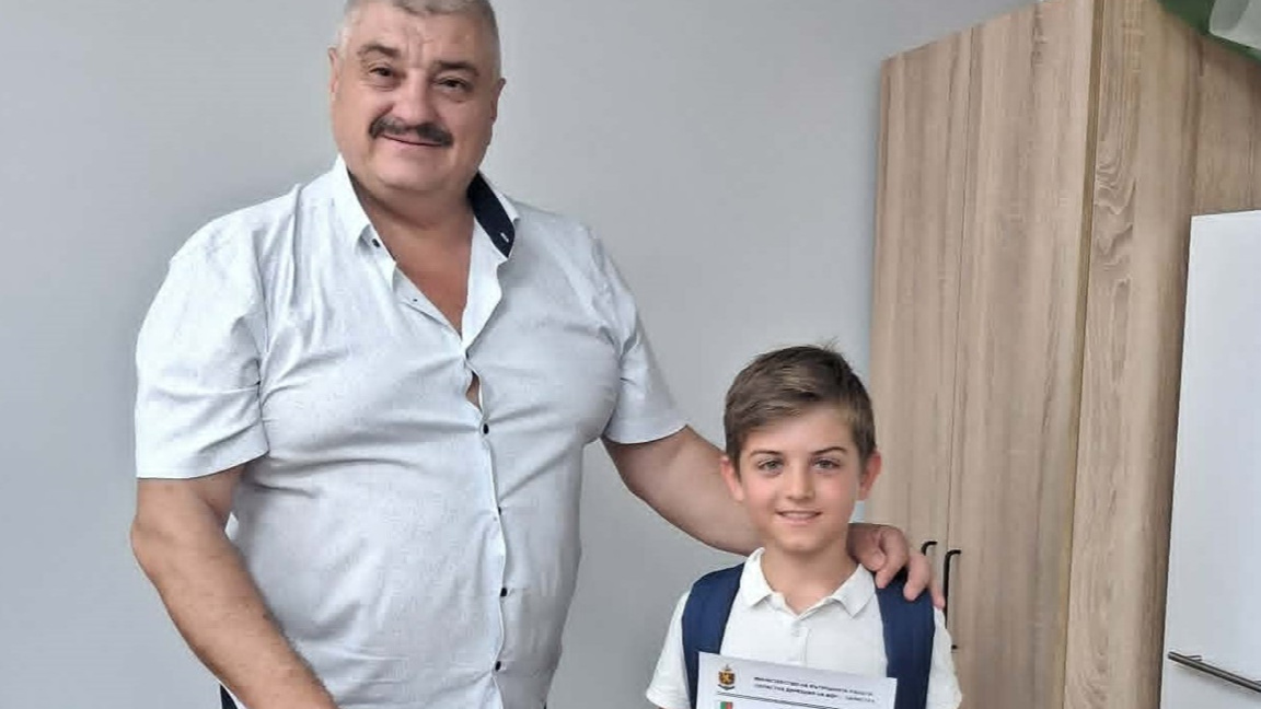 Дете върна намерени пари