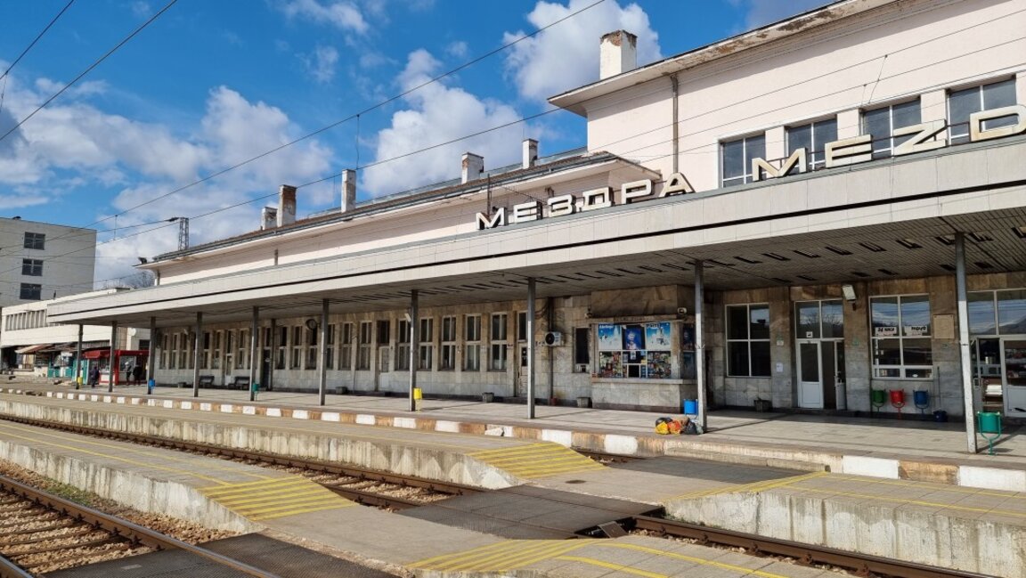 Железничар е загинал по време на работа на гара Мездра (ОБНОВЕНА)