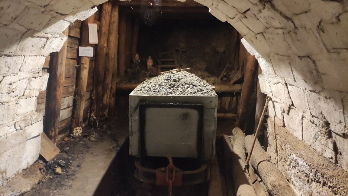En los túneles del tiempo: el Museo subterráneo de la minería en Pernik